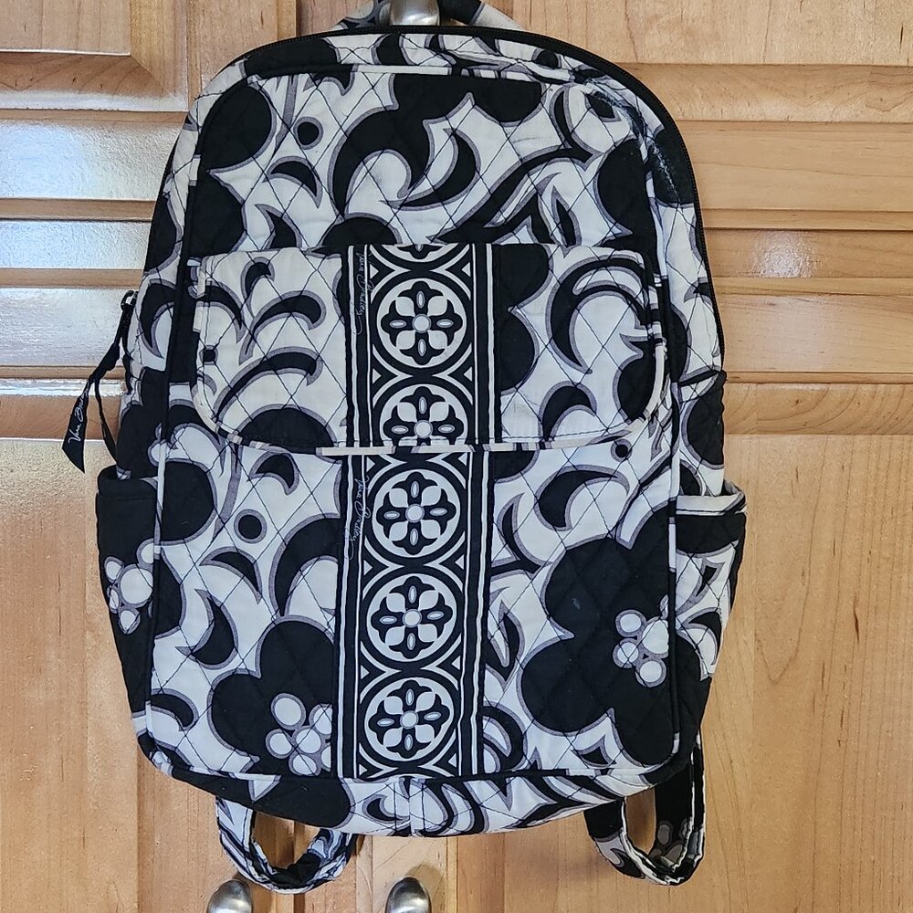 VERA BRADLEY black and white quilted backpack